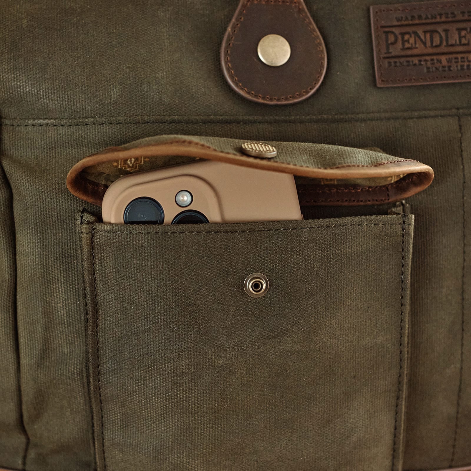 Odyssey Waxed Canvas Messenger Bag - Olive