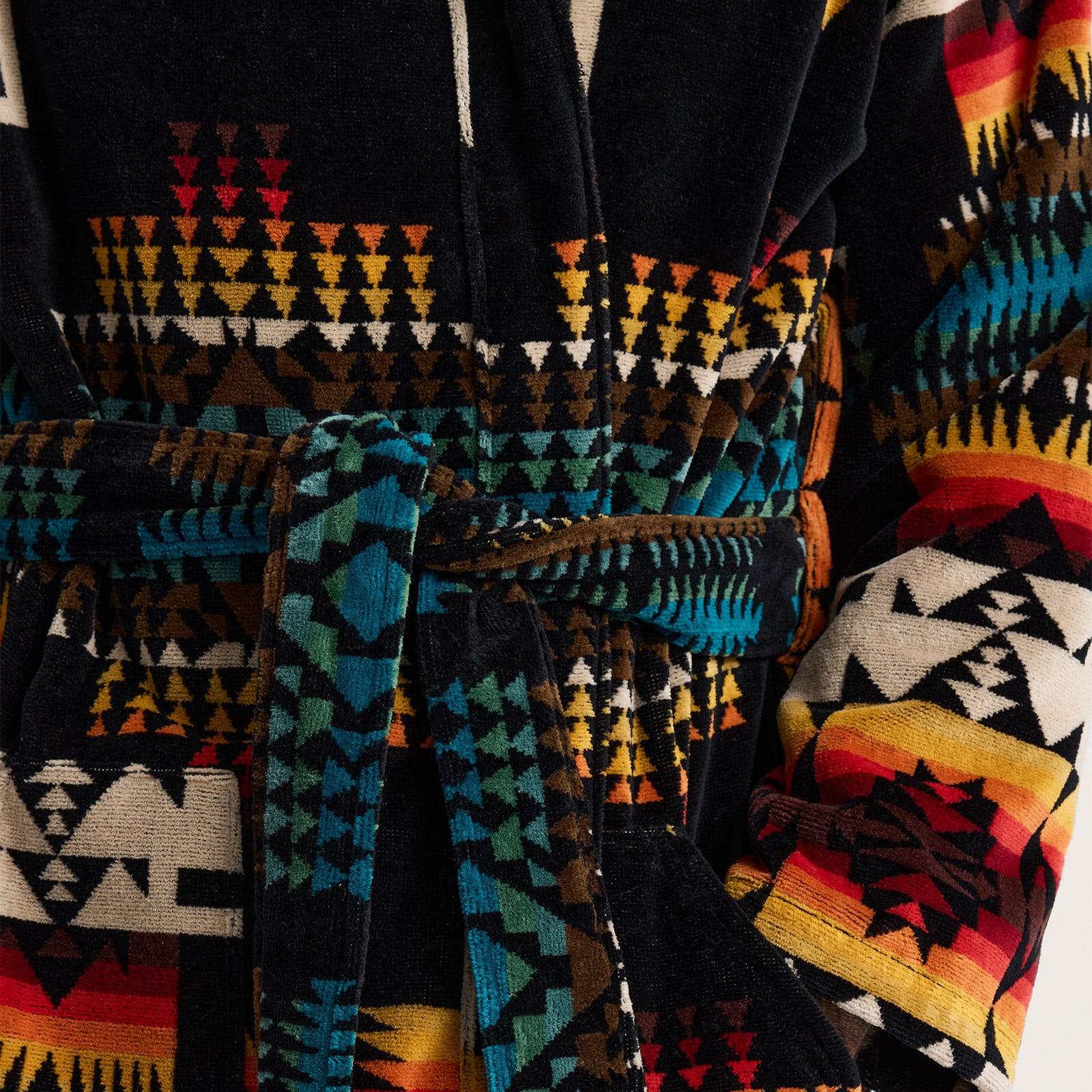 Bath Robe - Chief Joseph Black