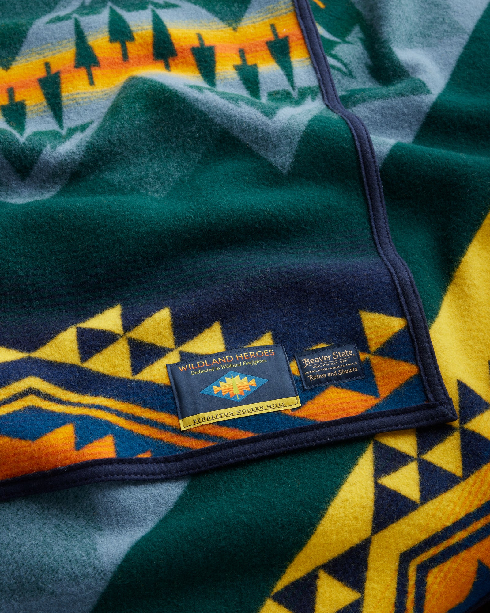 Jacquard Blanket - Wildlland Heroes