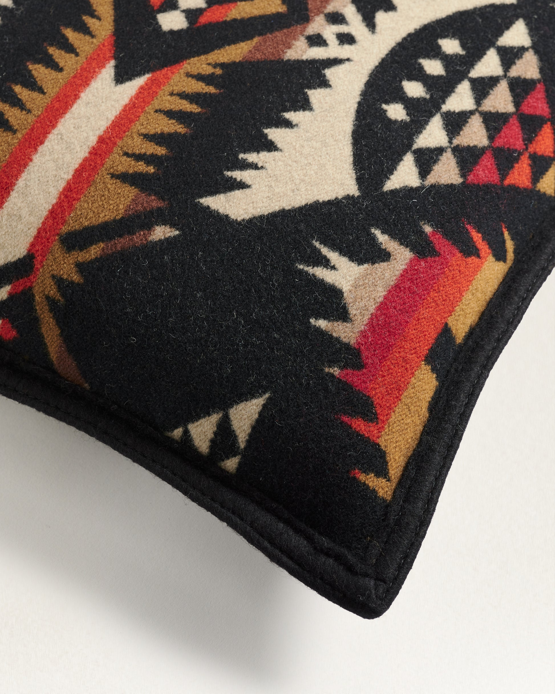 Jacquard-Kissen - Nehalem Schwarz