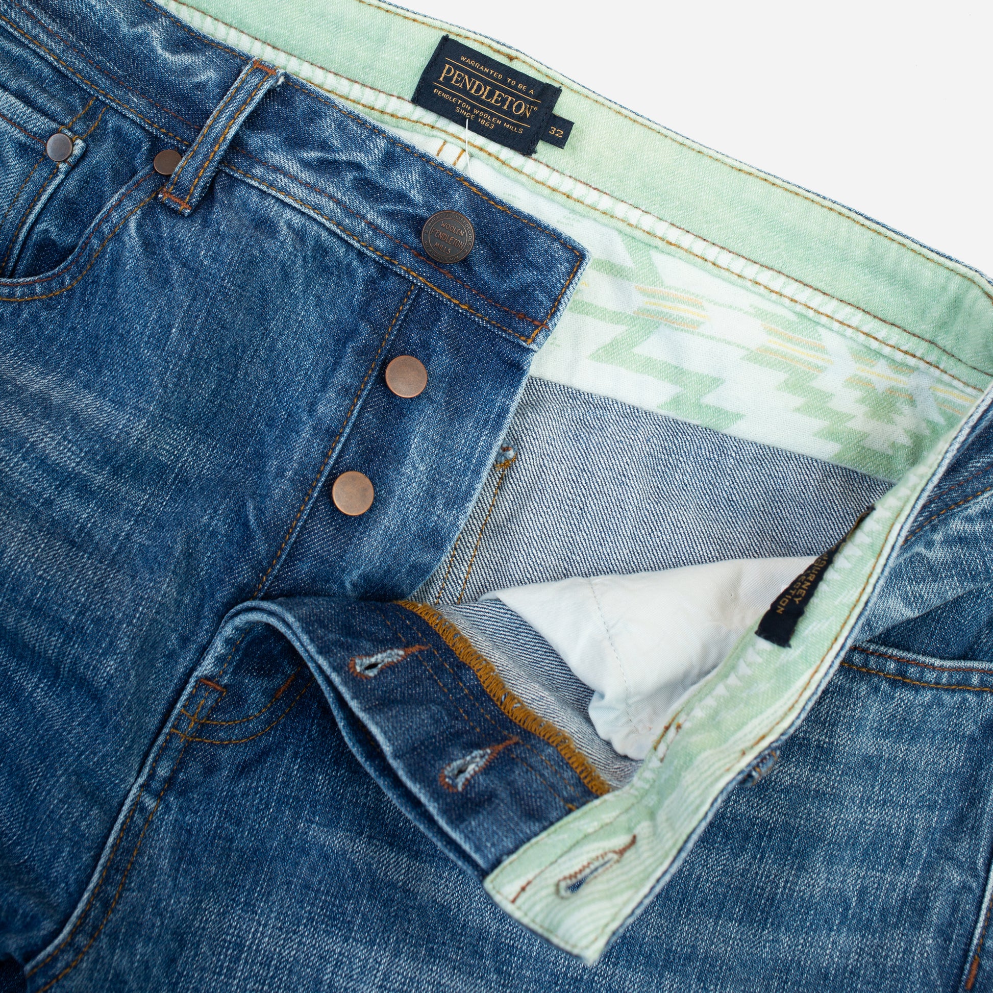 Selvedge Needlework Straight Denim Jeans - Washed Blue