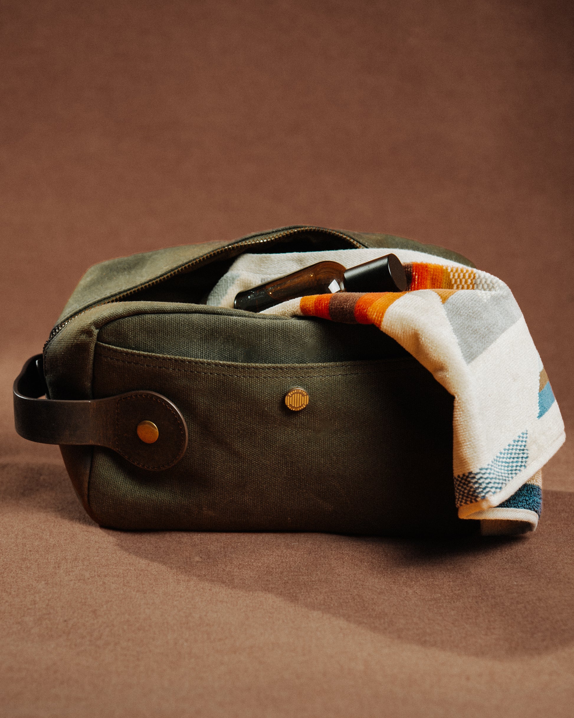 Odyssey Waxed Canvas Travel Kit - Olive