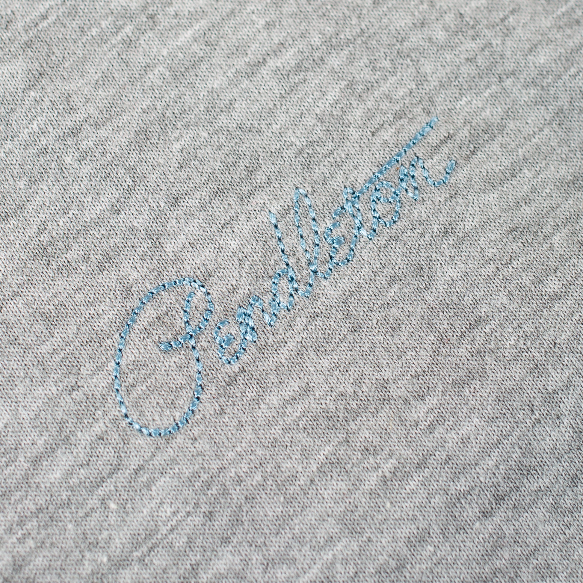 Agate Beach Tee - Heather Grey/Beach Agate