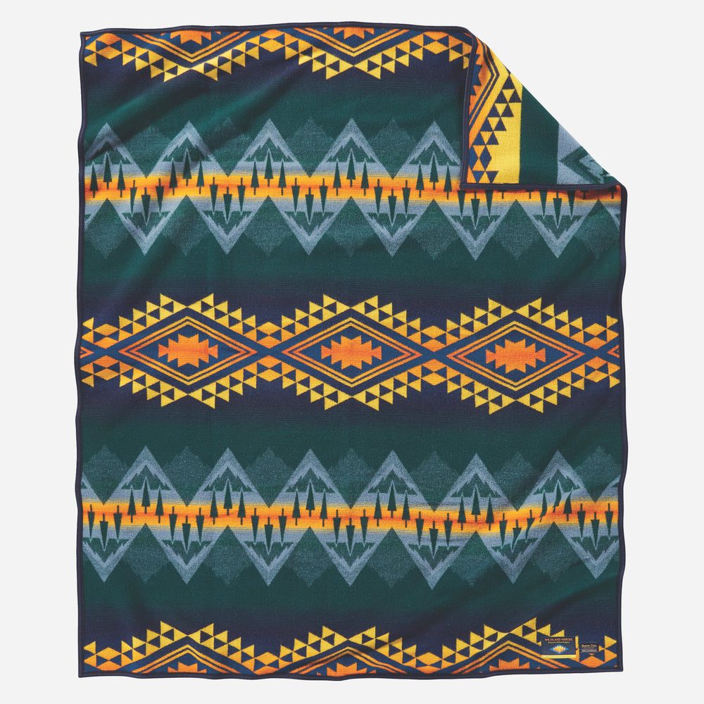 Jacquard Blanket - Wildlland Heroes