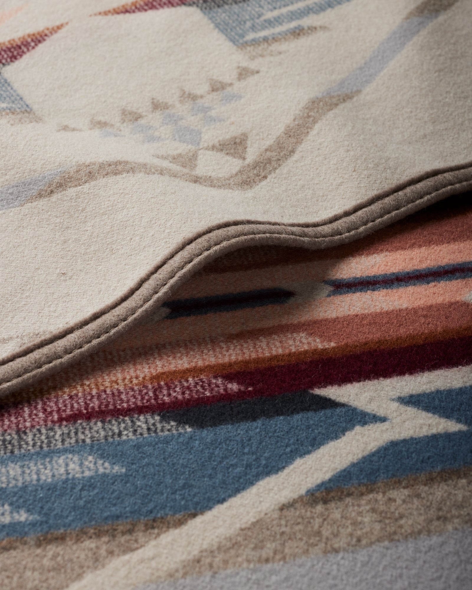 Jacquard Blanket - White Sands