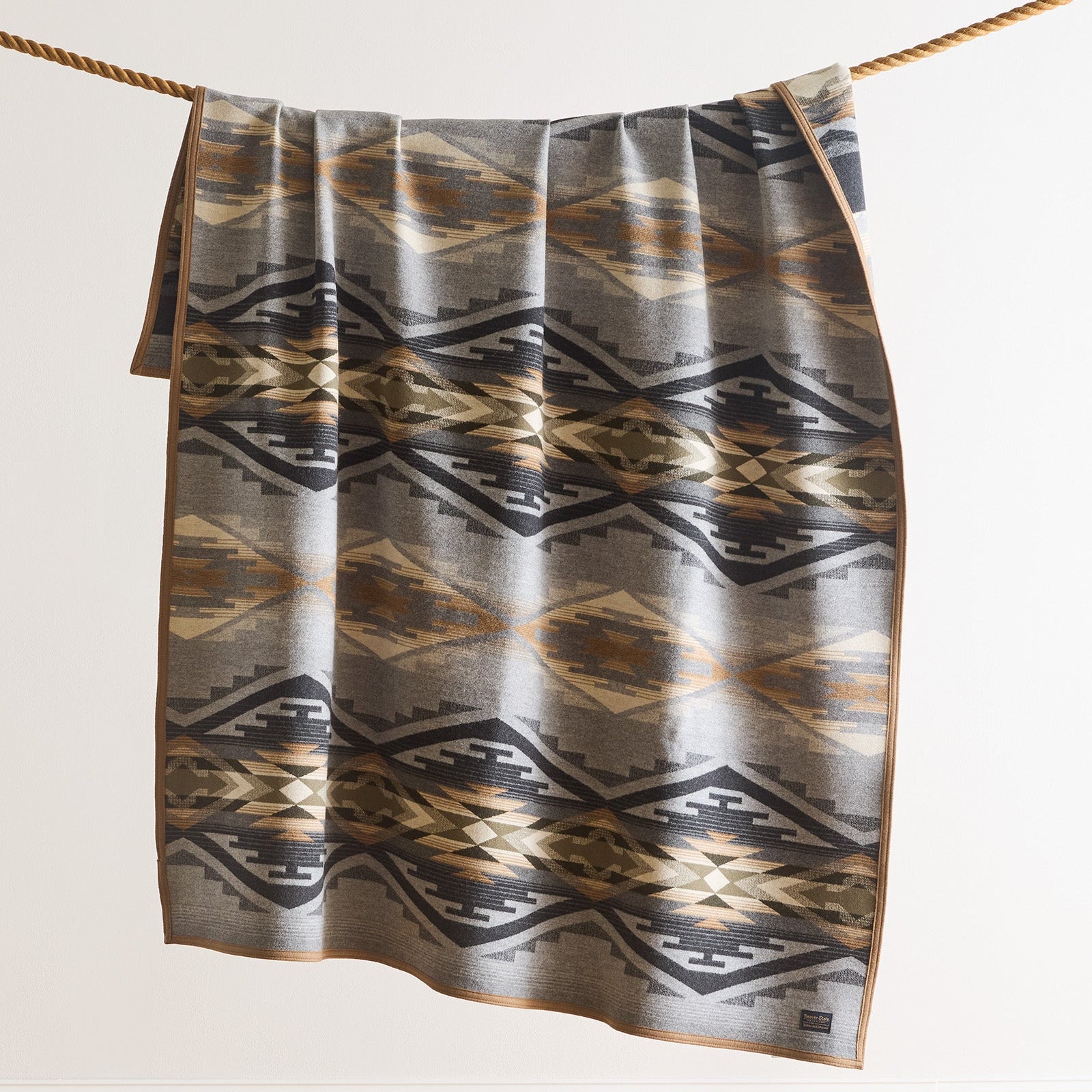 Jacquard Blanket - Tumalo Ridge