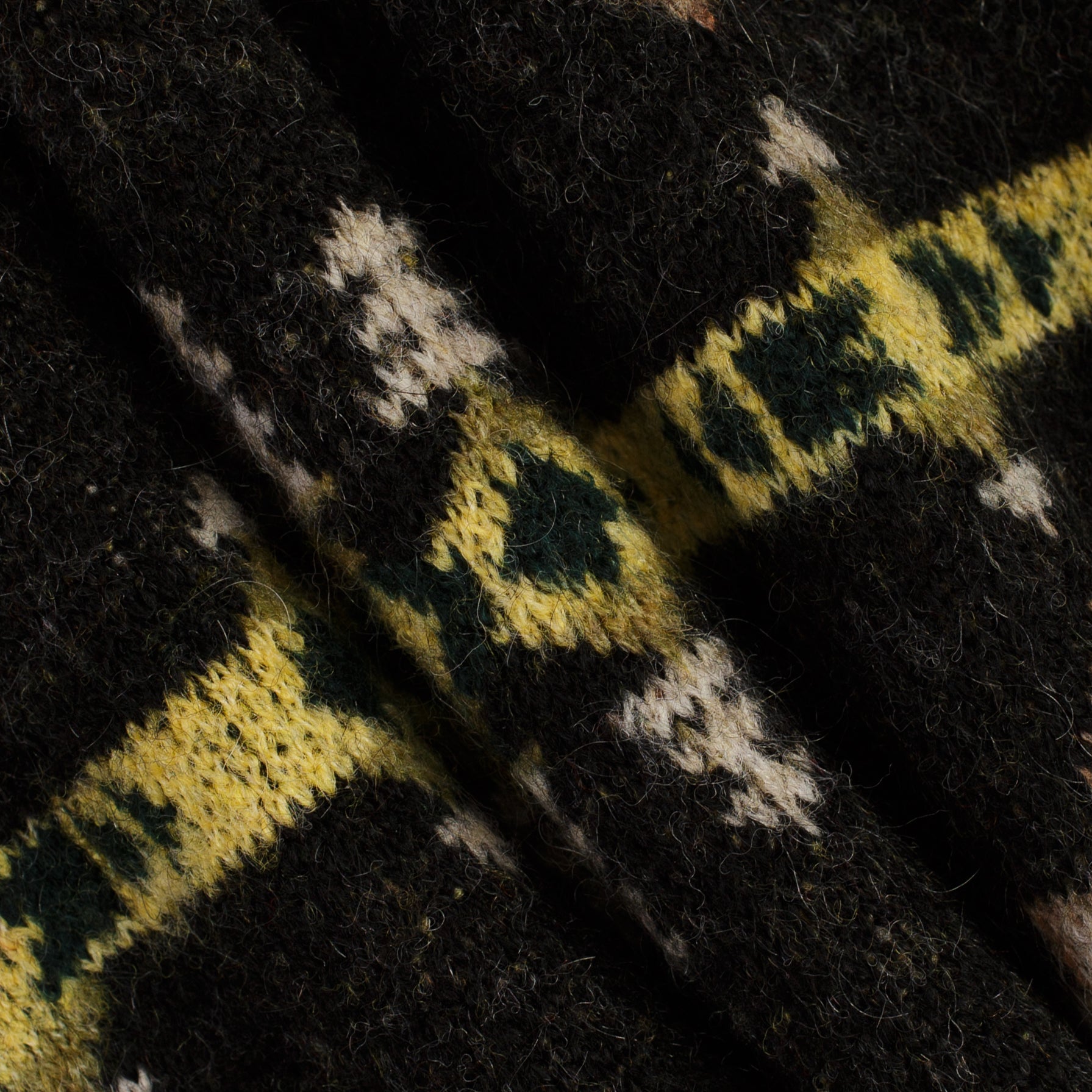 Cosy Cardigan - Four Corners