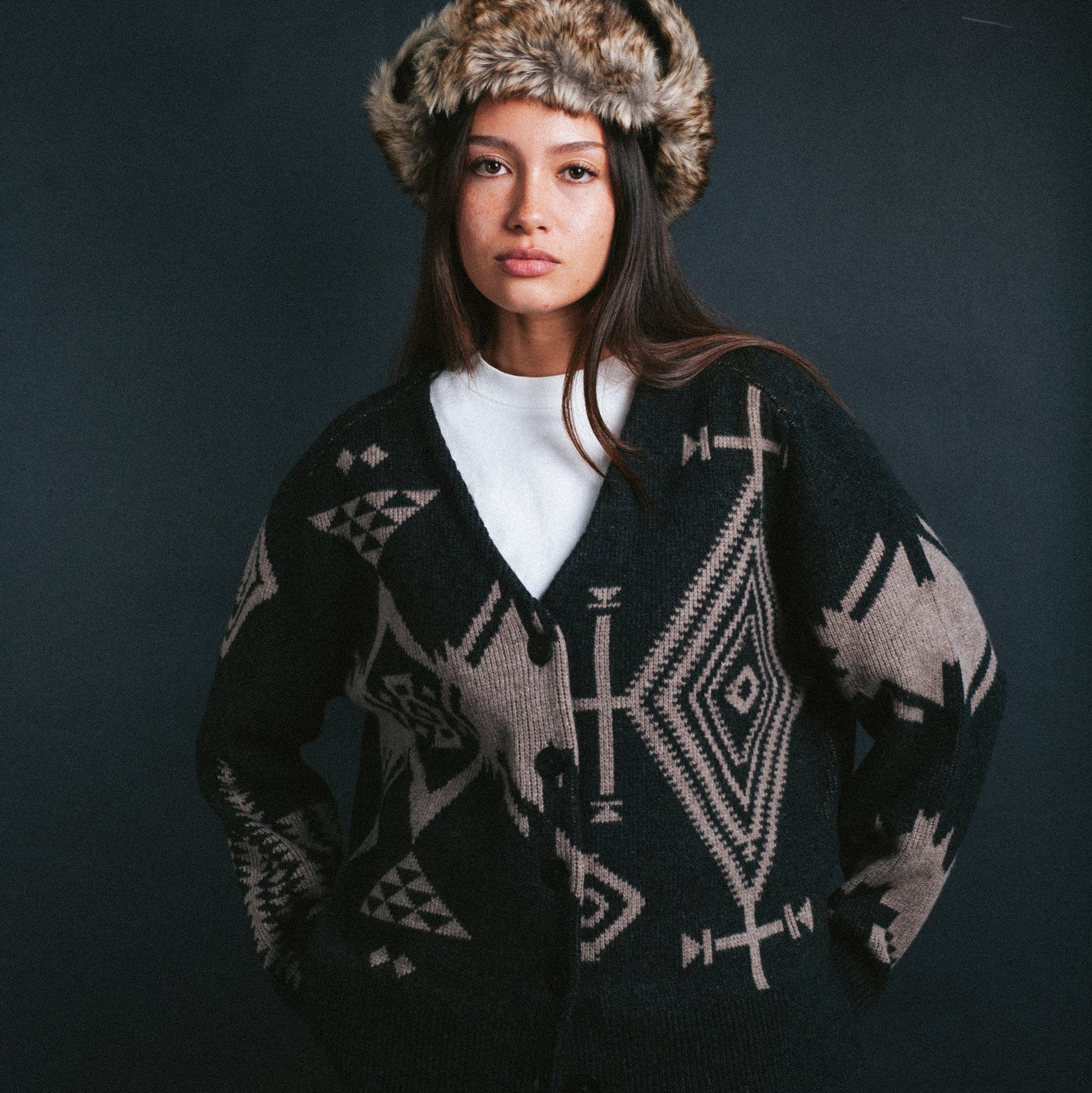 Womens Oversized Graphic Cardigan - Black / Taupe