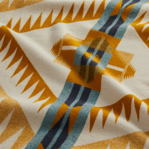 Contemporary Throw - Abiqiuiu Sky